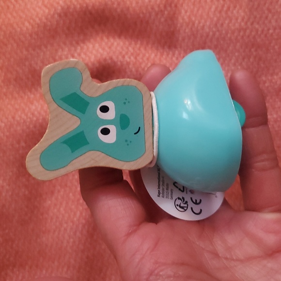 HAPE GERMAN Push & Run Wooden Bunny Toy - Picture 4 of 7